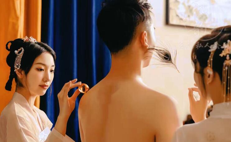 青岛黄岛区休闲会馆艺师风采（九）